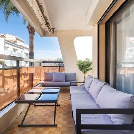 Nice Bright Cocoon With Terrace Near The Sea * 앙티브